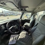 2026 International HX620 Triaxle - photo 6 of 6