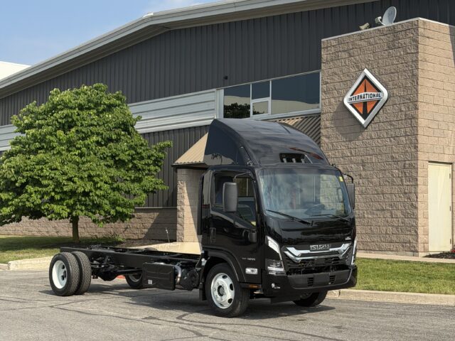 2027 Isuzu NRR Diesel - Lewis Motor Sales Inc.